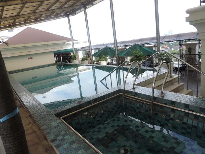 Roosseno Plaza Serviced Apartment Jakarta Exterior photo