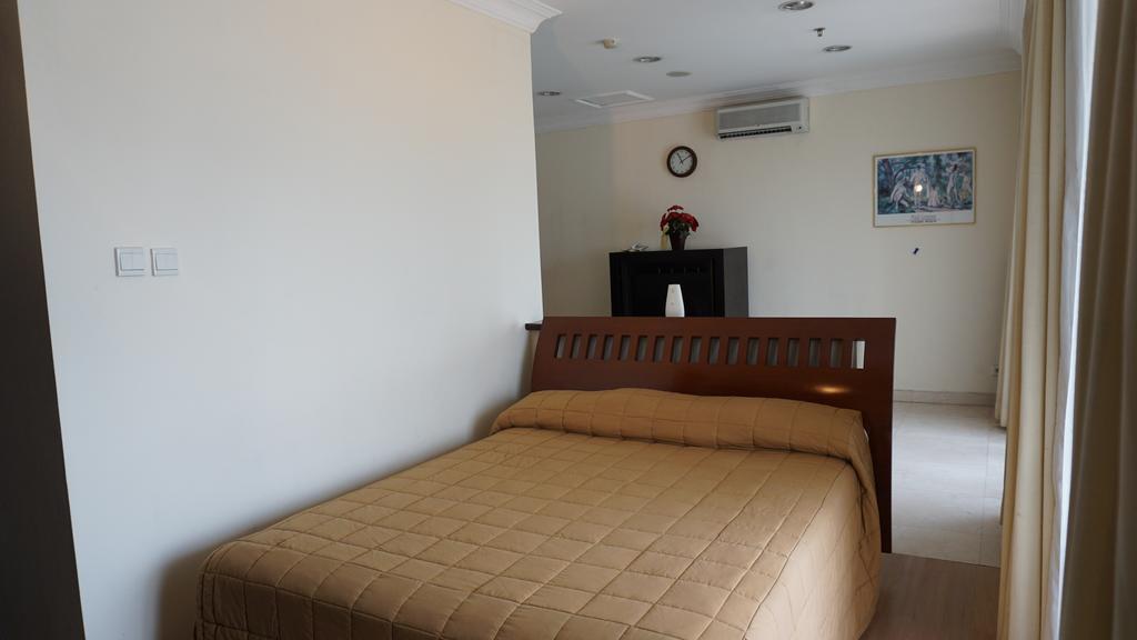 Roosseno Plaza Serviced Apartment Jakarta Exterior photo
