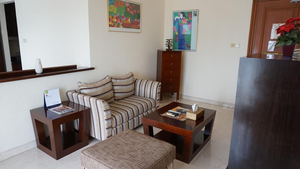 Roosseno Plaza Serviced Apartment Jakarta Exterior photo
