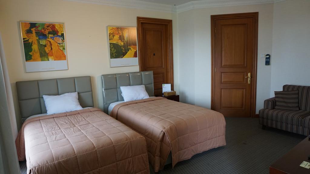 Roosseno Plaza Serviced Apartment Jakarta Exterior photo