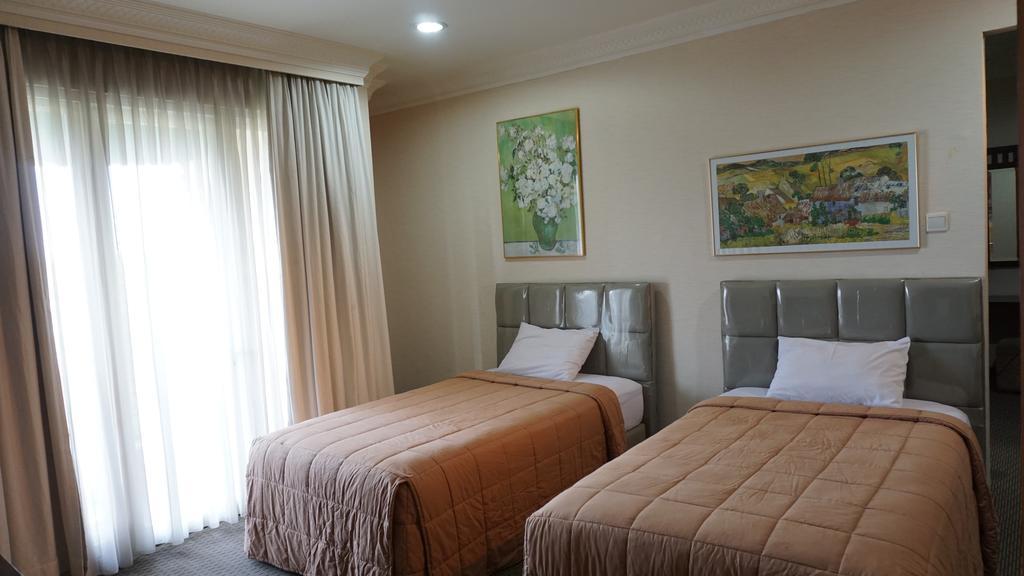 Roosseno Plaza Serviced Apartment Jakarta Exterior photo