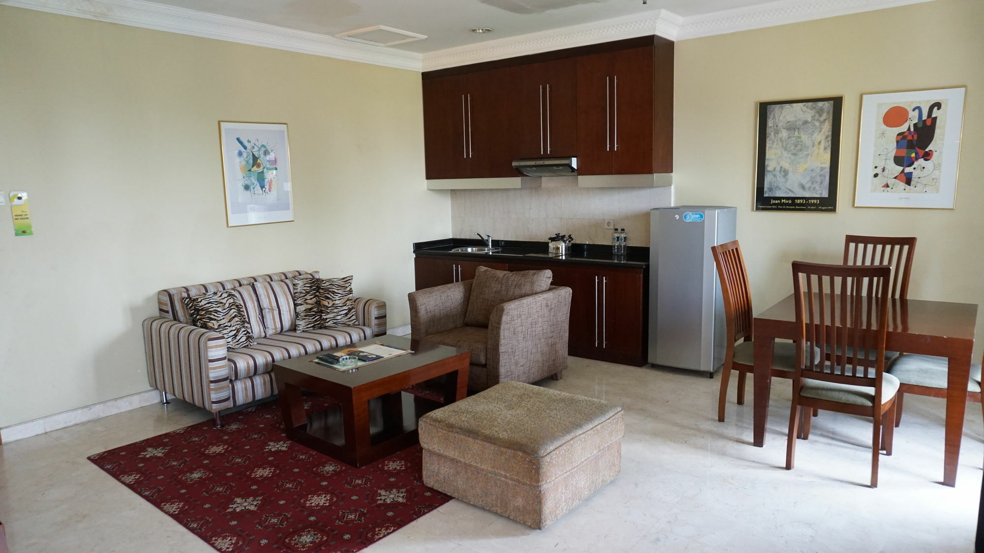 Roosseno Plaza Serviced Apartment Jakarta Exterior photo