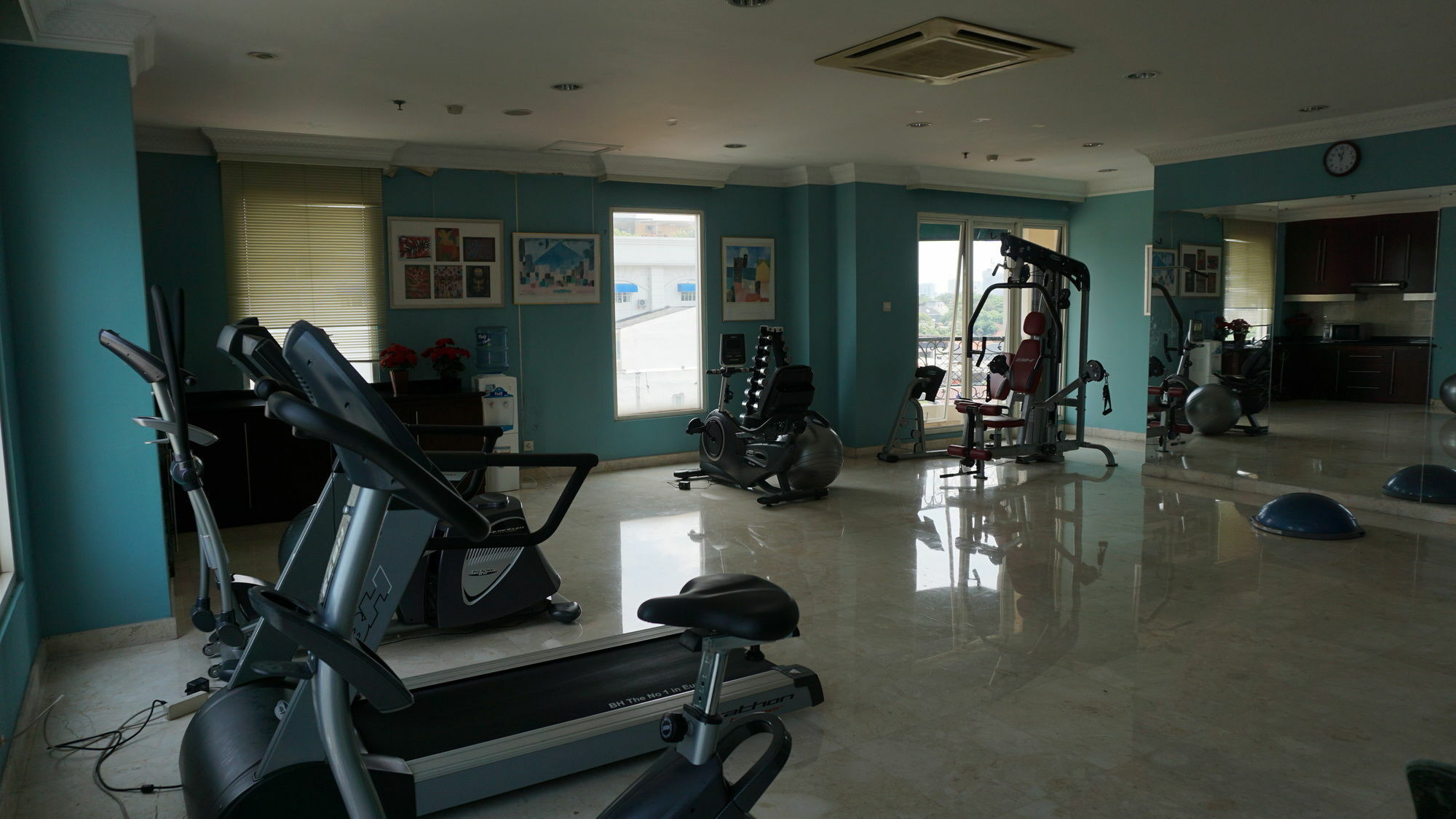 Roosseno Plaza Serviced Apartment Jakarta Exterior photo