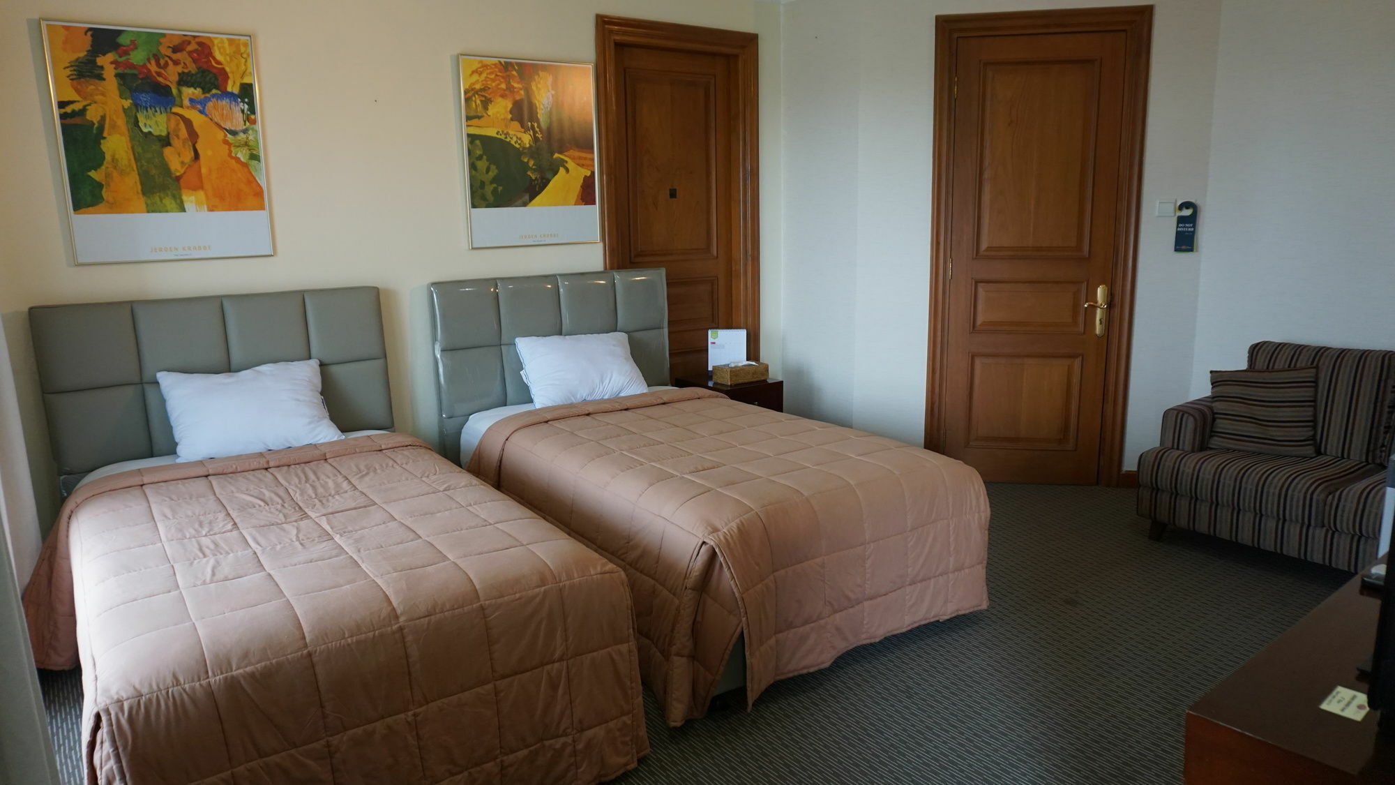 Roosseno Plaza Serviced Apartment Jakarta Exterior photo