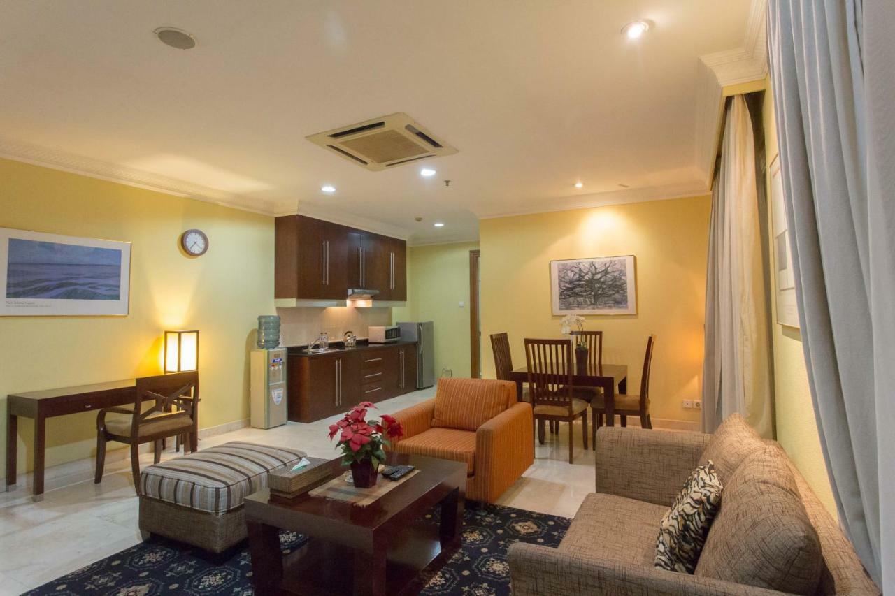 Roosseno Plaza Serviced Apartment Jakarta Exterior photo